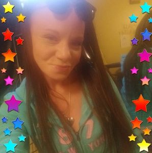 Meet your Posher, Rayna